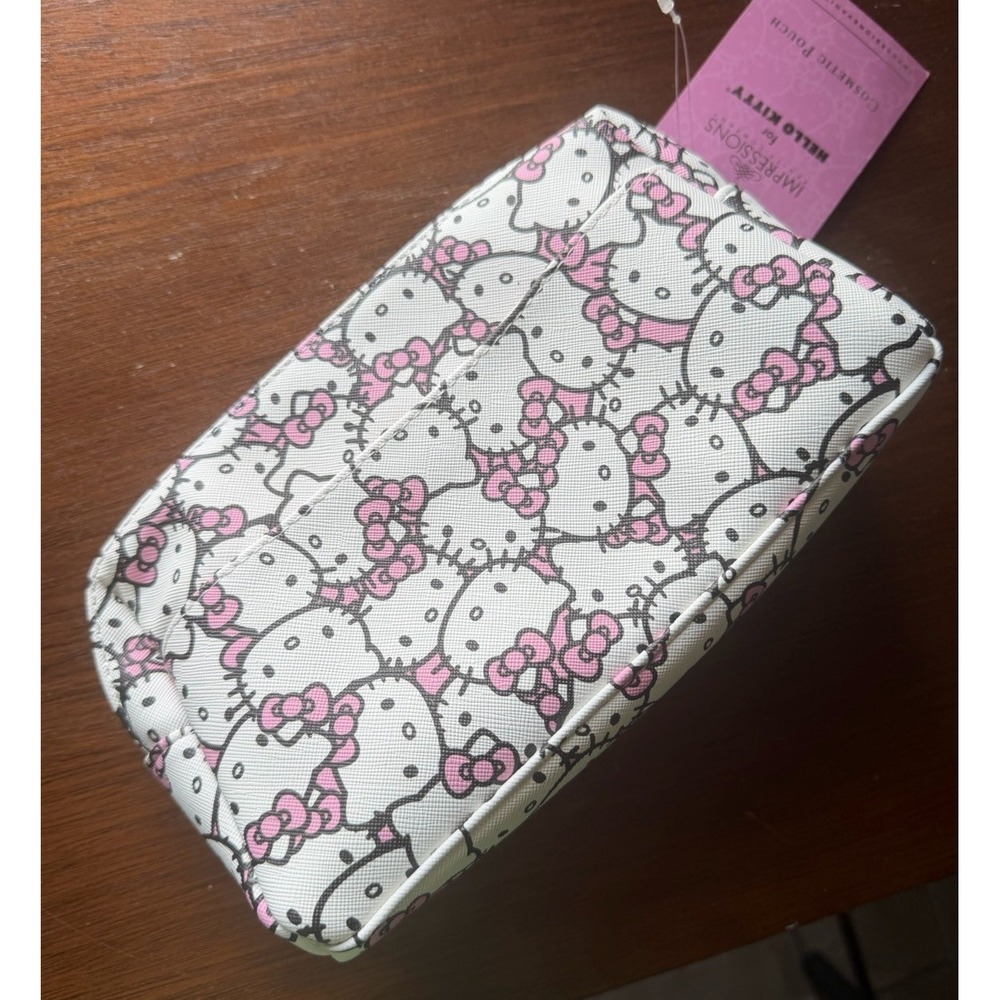 HELLO KITTY Impressions Vanity Cosmetic Pouch NWT White With Bows - Picture 3 of 10